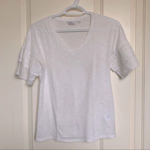 Reitmans White Tee with Ruffled Sleeves